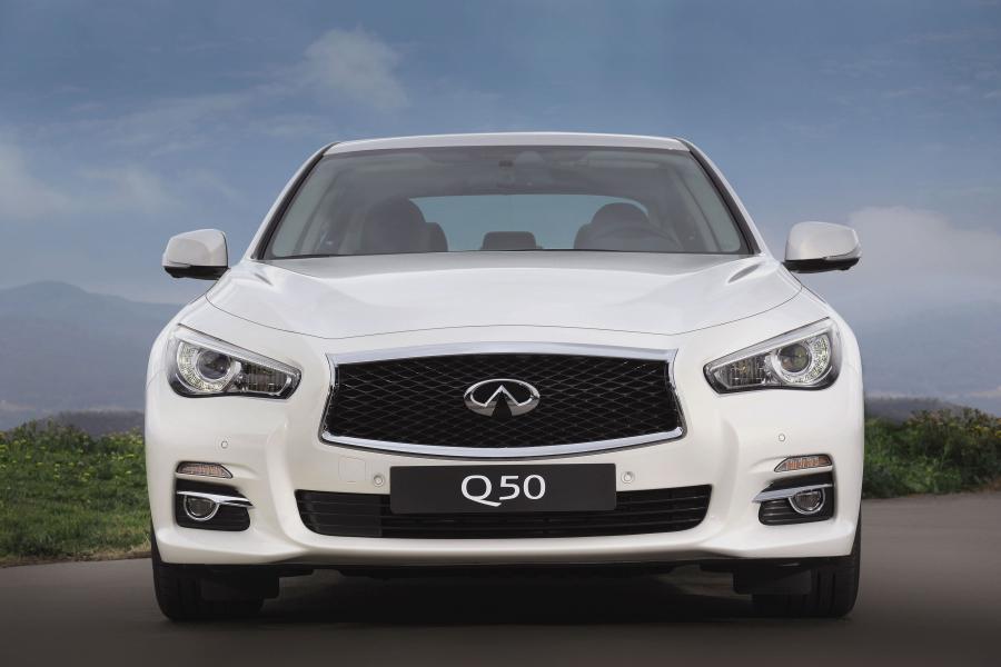  Infiniti Q50 2013 года  (EU) (фото 6 из 14)